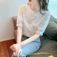 批发实拍刺绣2026夏季新款韩版气质小雏菊泡泡袖蕾丝衫上衣女