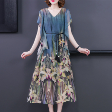 批发真丝连衣裙2022<b class='q'>夏</b>新款法式复古茶歇裙时尚气质桑蚕丝长裙碎花裙子