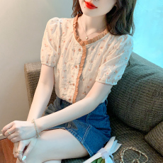 批发实拍夏季新款圆领碎花气质<b class='q'>短袖</b>超仙上衣重工<b class='q'>T</b><b class='q'>恤</b>小衫女