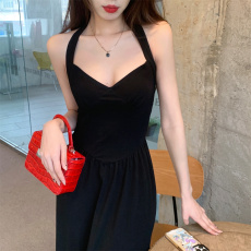 批发大码中长款收腰显瘦性感挂脖连衣裙女夏季法式复古气女人味裙子