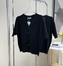 MMCC2022春夏V领短袖开襟衫新品极简黑色冰丝针织开衫