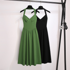 批发胖mm御姐风挂脖连衣裙女新款女装高级感法式复古微胖绿色吊带裙子