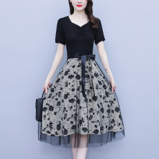 批发2026新款气质收腰<b class='q'>黑色</b>短袖拼接假两件网纱<b class='q'>连衣裙</b>女夏季