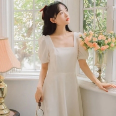 批发<b class='q'>赫本</b><b class='q'>风</b>方口领连衣裙女夏2026新款法式气质泡泡袖白色裙子森系显瘦