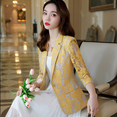 蕾丝镂空小西装外套春夏薄新款韩版时尚气质休闲修身漂亮上衣洋气