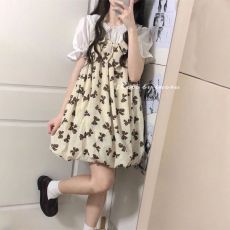 批发百搭吊带<b class='q'>花苞</b>裙子女+娃娃领衬衫