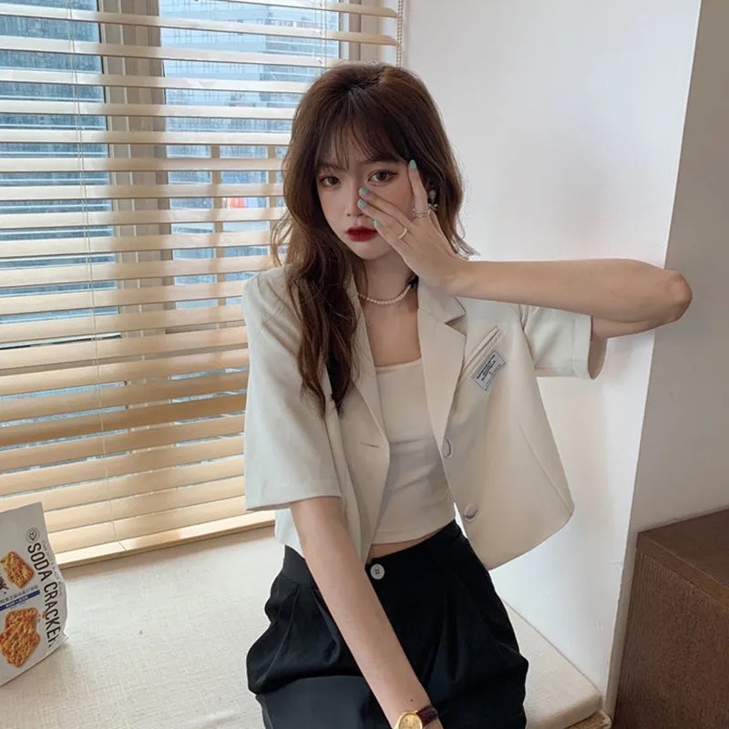 Summer thin white short suit jacket for women 2024 new style Internet celebrity fashionable small casual short-sleeved suit