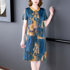 批发中年妈妈真丝连衣裙<b class='q'>夏</b>装短袖40岁50气质宽松大码中老年女洋气裙子