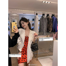 乔乔JOJOER 缎面西装外套女薄款宽松夏季清凉白色高级感西服上衣