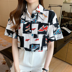 批发实拍2022夏季新款韩版宽松显瘦ins设计感高跟鞋印花<b class='q'>衬衫</b>女短袖