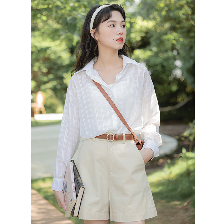 Real shot of white plaid shirt women's design niche early autumn new loose cardigan top jacket
