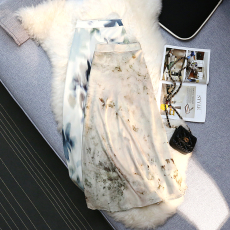 批发水墨印花高腰a字<b class='q'>半身</b>裙女春夏显瘦大摆裙复古气质中长款半裙