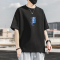 黑色