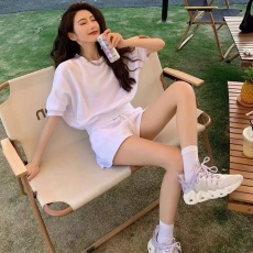 批发运动套装女夏俏皮活泼高级感时尚休闲盐系炸街卫衣短裤两件套