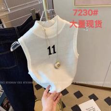 批发白色半高领无袖针织背心女春季2026新款小香风设计感吊带<b class='q'>马甲</b>上衣