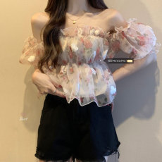 批发实价一字肩泡泡袖衬衫女夏季修身显瘦短款绣花<b class='q'>雪纺</b><b class='q'>衫</b>甜美小众上衣