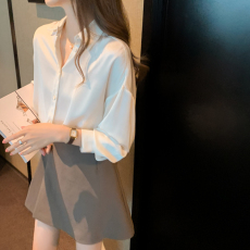 批发实拍2026春缎面衬衫女雪纺衫小众上衣丝绸垂感<b class='q'>真丝</b>长袖白色衬衣