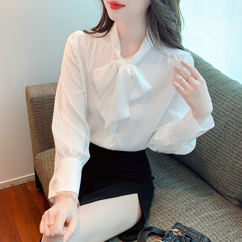 나비 매듭 비즈니스웨어 화이트 여성 셔츠 2026 가을 새로운 리본 칼라 긴팔 루즈핏 외국 가스 쉬폰 톱