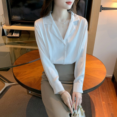 批发秋季气质缎面条衬衫女<b class='q'>西装</b>V领长袖秋别致小衫通勤上衣