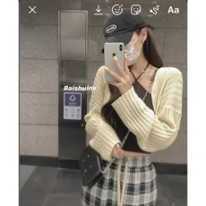 批发白水女 粉色防晒<b class='q'>针织</b><b class='q'>开衫</b>女春秋薄款罩衫披肩外搭设计感<b class='q'>短款</b>上衣