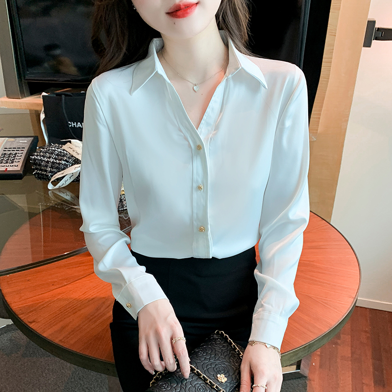 새틴 여성 셔츠 2026 봄 가을 루즈핏 긴팔 품격 도루 스트레이트 느낌 셔츠 금속 버클 패션 슬림해 보이는 쉬폰 블라우스