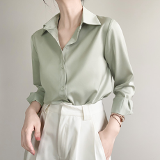 绿色真丝衬衫女夏季2022春装新款法式高级感垂感醋酸缎面衬衣上衣