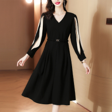 批发贵夫人高端连衣裙长袖<b class='q'>时尚</b>女装新款奢华妈妈高贵黑色裙子