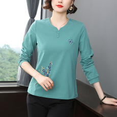 批发中老年<b class='q'>女装</b><b class='q'>休闲</b>宽松上衣<b class='q'>时尚</b>长袖t恤衫中年妈妈洋气圆领绣花上衣