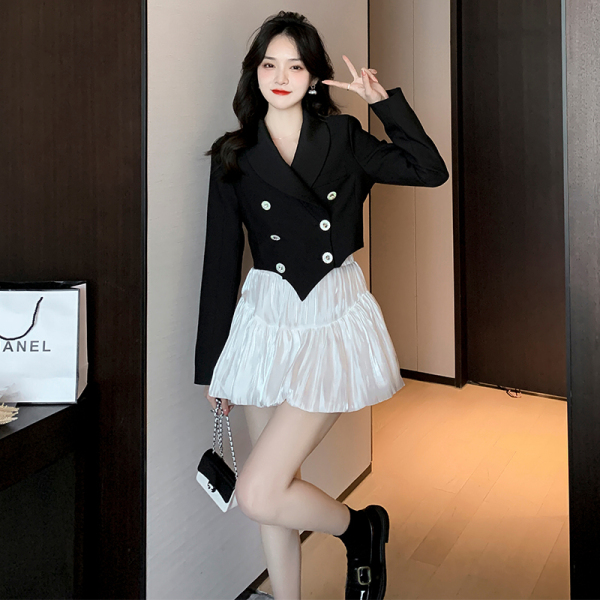 RM22166#倪妮同款高级黑双排扣短款外套西装女+半身裙套装两件套