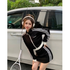 批发黑色运动套装<b class='q'>长袖</b>防晒外套开衫短款上衣女装秋季包臀半身裙两件套