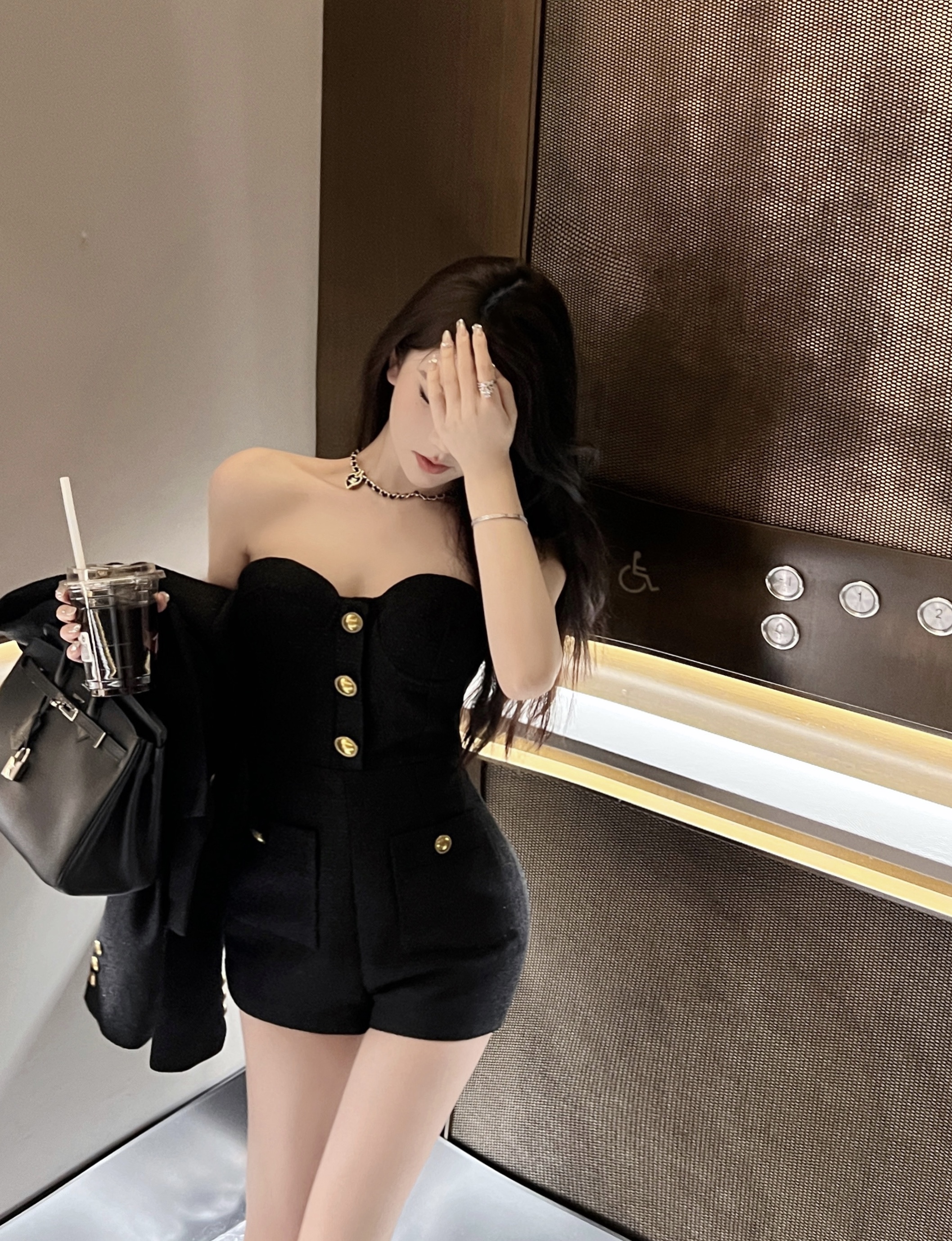 Current Price Hepburn Overture High Quality Woven Heavy Industry Black Gold Jumpsuit/Top/Shorts Suit for Women