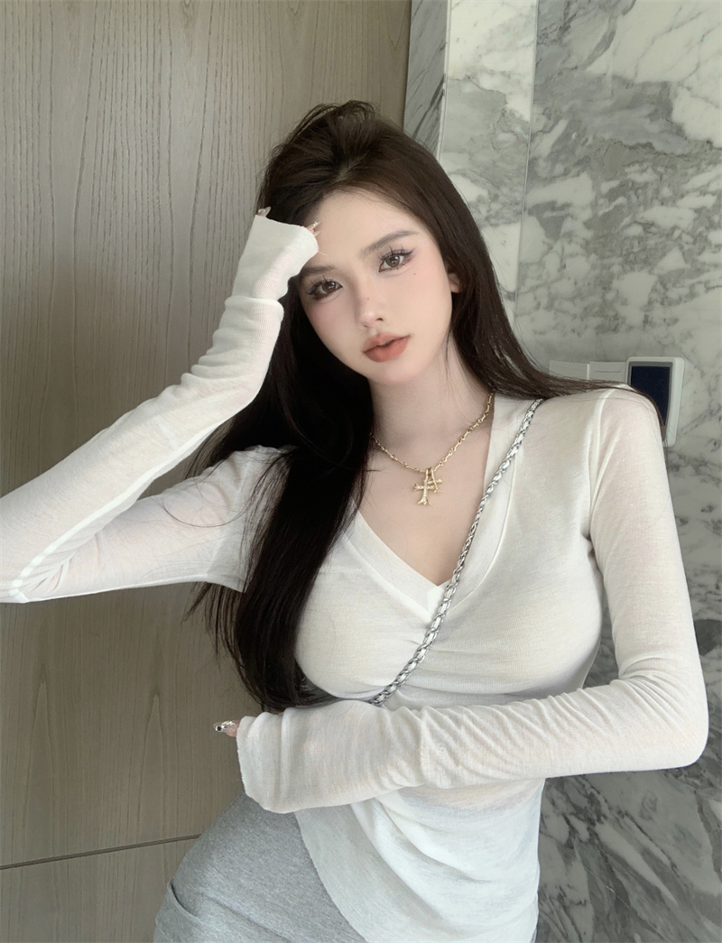 Real shot and real price Solid color slimming long-sleeved T-shirt V-neck top