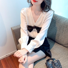 批发2026春季新款学院风V领<b class='q'>衬衫</b><b class='q'>灯笼袖</b>蕾丝气质蝴蝶结上衣白色<b class='q'>衬衣</b>女