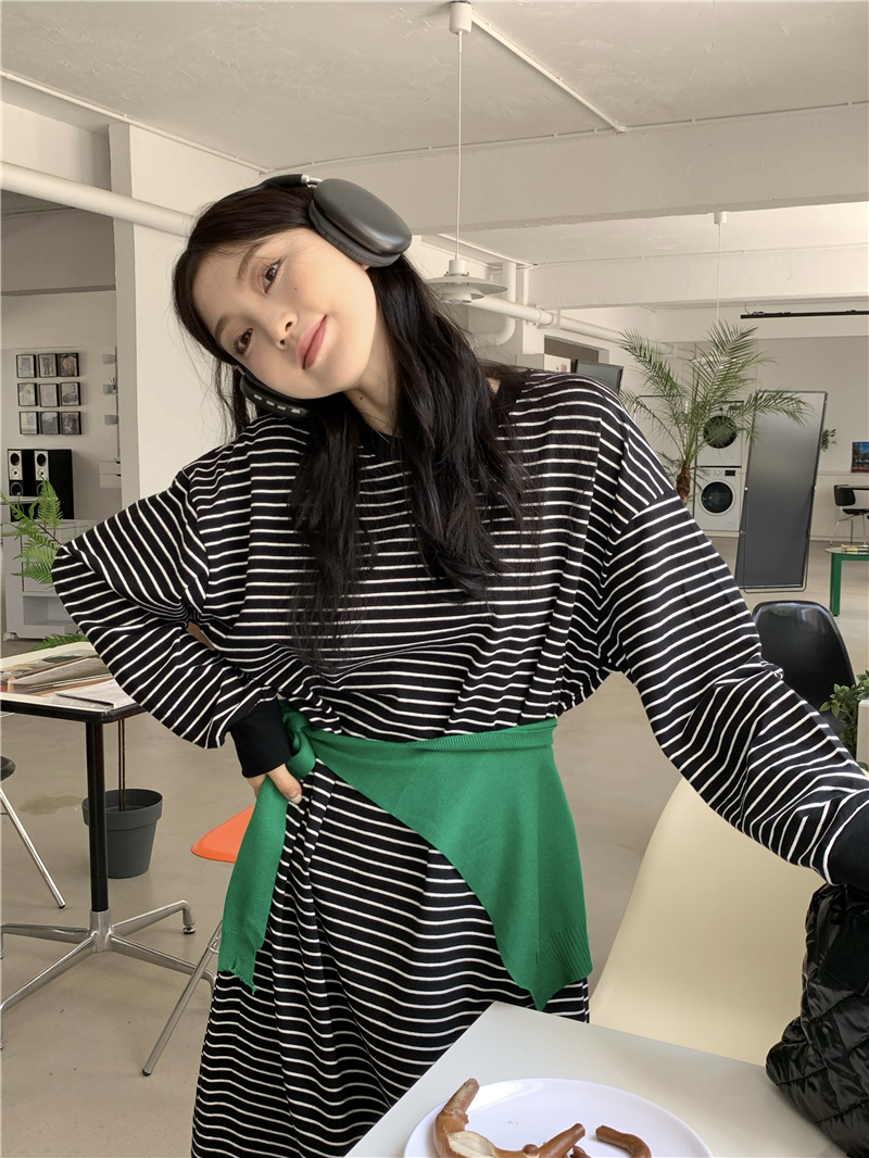 Actual shot of Korean style versatile simple loose striped long dress