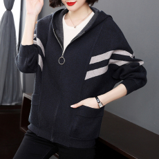 批发秋冬长袖毛衣<b class='q'>外套</b>休闲风连帽上衣妈妈装<b class='q'>韩</b>版针织港风拉链开衫女