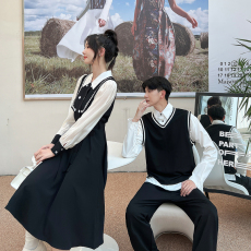 批发实拍情侣收腰<b class='q'>连衣裙</b>裙2025秋季新款假两件撞色运动套装学生班服