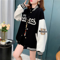 批发官方图设计感2022春季插色小熊字母棒球服立领外套女