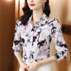 批发时尚翻领重磅真丝衬衫女长袖桑蚕丝上衣印花色通勤宽松<b class='q'>大码</b>春装新