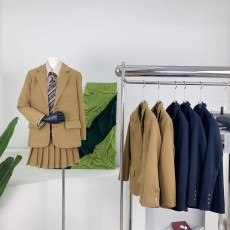 梅子熟了黑标系列英伦学院风西装外套女宽松版型秋季新款2022