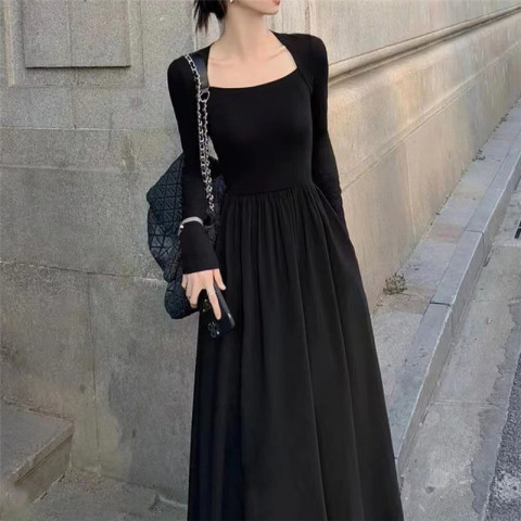 黑色法式方领长袖连衣裙女2023新款拼接设计感小众显瘦裙子