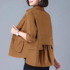 批发薄款短<b class='q'>外套</b>女2026春秋季新款<b class='q'>中年</b>妈妈宽松大码开衫小个子衬衫衣服