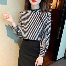 批发实拍+视频2026秋新款女法式时尚圆领百搭衬衣