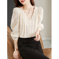 批发设计感小众蕾丝<b class='q'>长袖</b>衬衫女2026年春秋新款刺绣小衫打底衫法式上衣