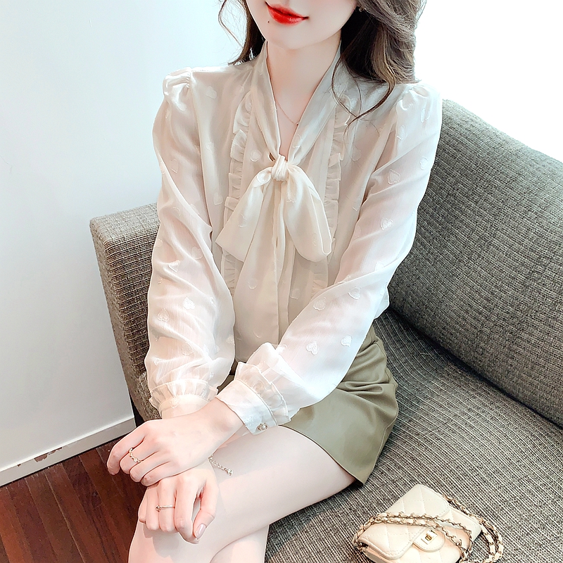작은 샤넬 스타일 품격 쉬폰 여성 셔츠 기본 셔츠 2026 봄과 가을 옷 새로운 나비 매듭 외국 가스 작은 셔츠