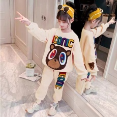 批发女童2025年春秋新款中大童卡通动漫卫衣小熊刺绣儿童休闲运动<b class='q'>套装</b>