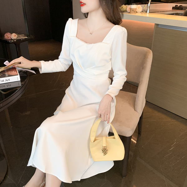 RM19419#结婚登记领证小白裙2023秋冬新款白色连衣裙平常可穿小个子