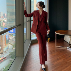 批发实拍酒红色西装套装2026春<b class='q'>秋</b>高级职业正装OL马甲西服三件套