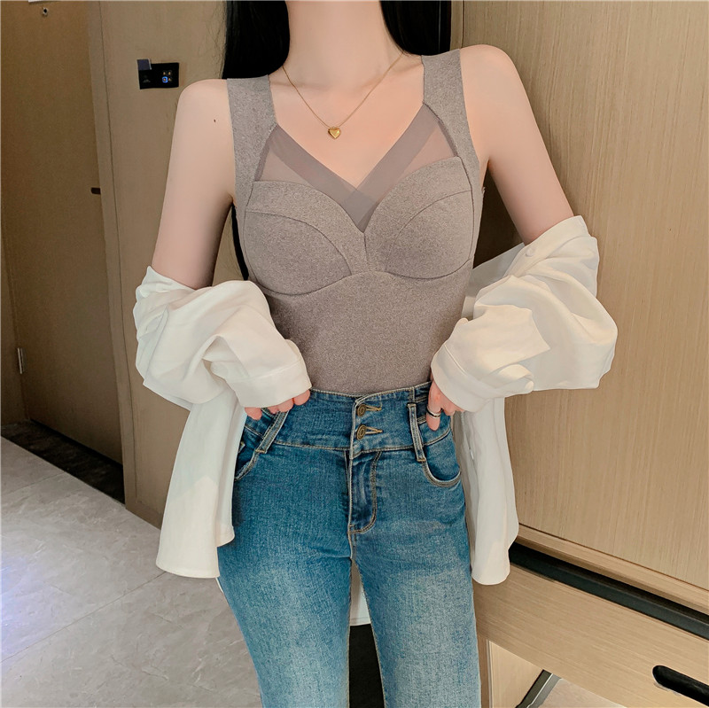 ~New autumn and winter German velvet thickened warm sleeveless top with chest pad underwear bottoming shirt for women