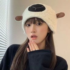 批发日系<b class='q'>甜美</b><b class='q'>可爱</b>耳朵小绵羊帽子女冬季毛绒加厚保暖羊羔毛套头帽潮