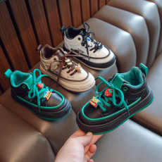 儿童运动鞋2022秋季新款韩版可爱装饰老爹鞋中帮男童鞋子板鞋加绒